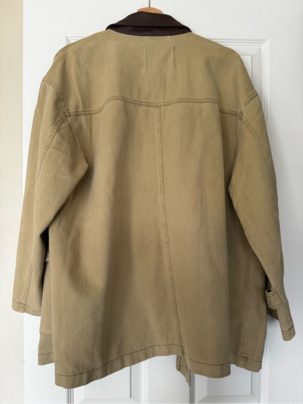 Pilcro Beige Utility Barn Jacket with Brown Faux-Leather Collar - Picture 4 of 6